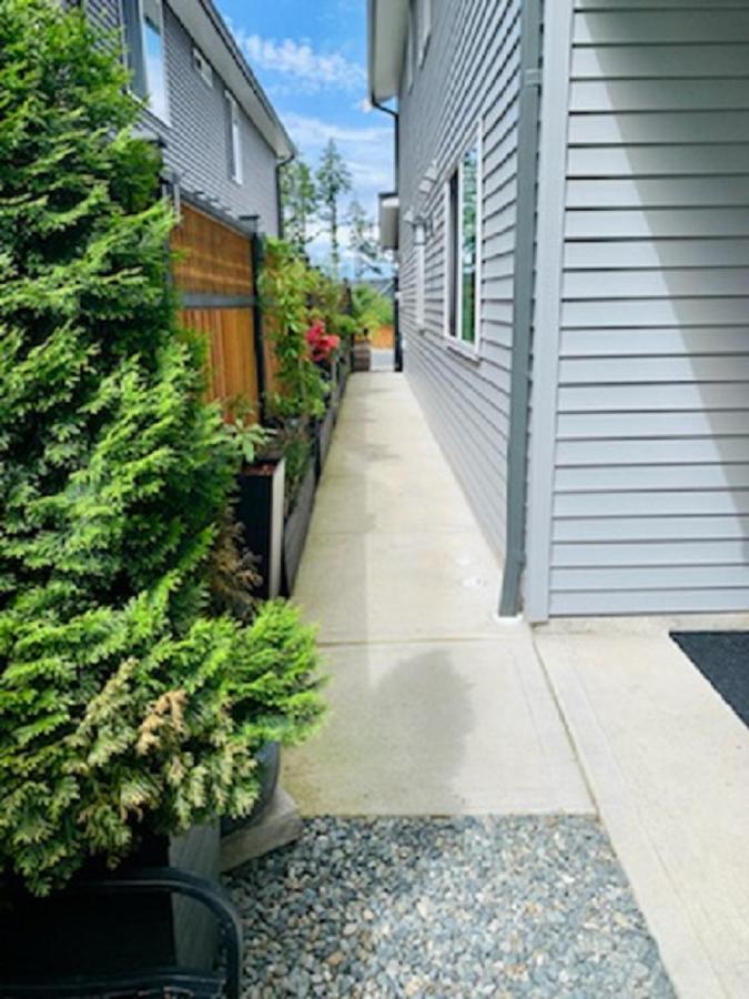 A Cozy Family Get Away Suite In South Nanaimo Exterior photo